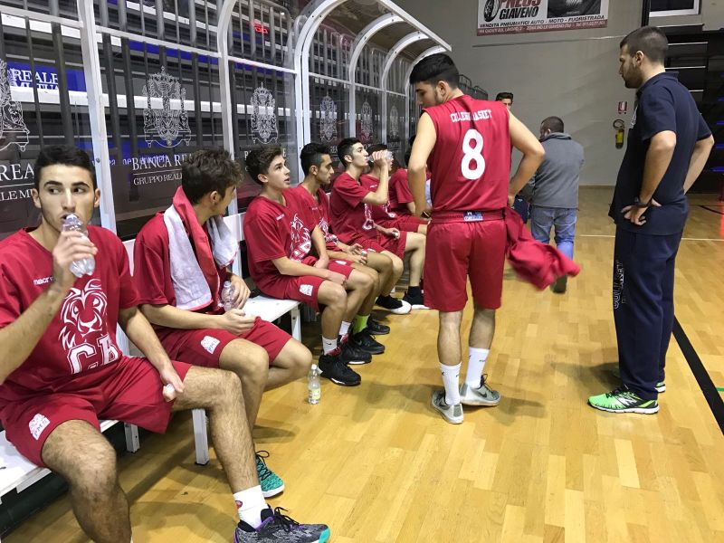U18EL00: Vittoria sudata