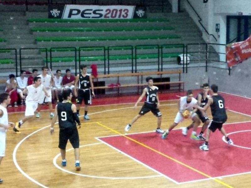 U17EL: Faticosa vittoria casalinga